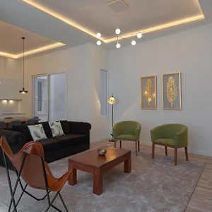 https://boutique-apartments-velazquez-1900.1costadelsol.com